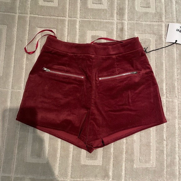 NWT burgundy velvet shorts from revolve - Picture 2 of 2